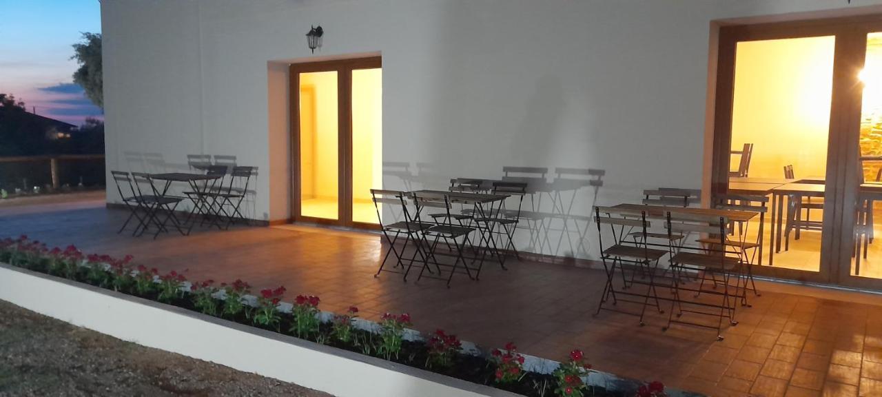 Il Vecchio Olivo Farm stay *